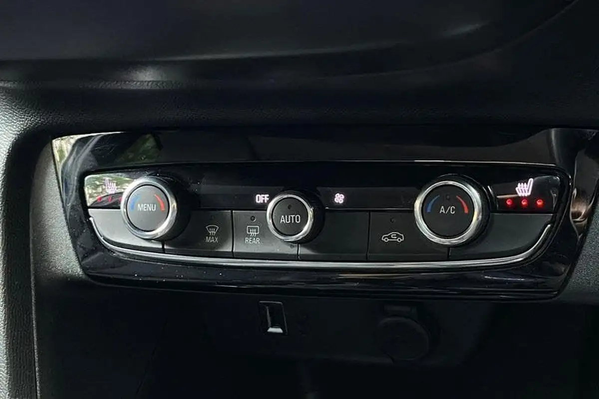 2020-vauxhall-corsa-12-turbo-elite-nav-premium-big-29
