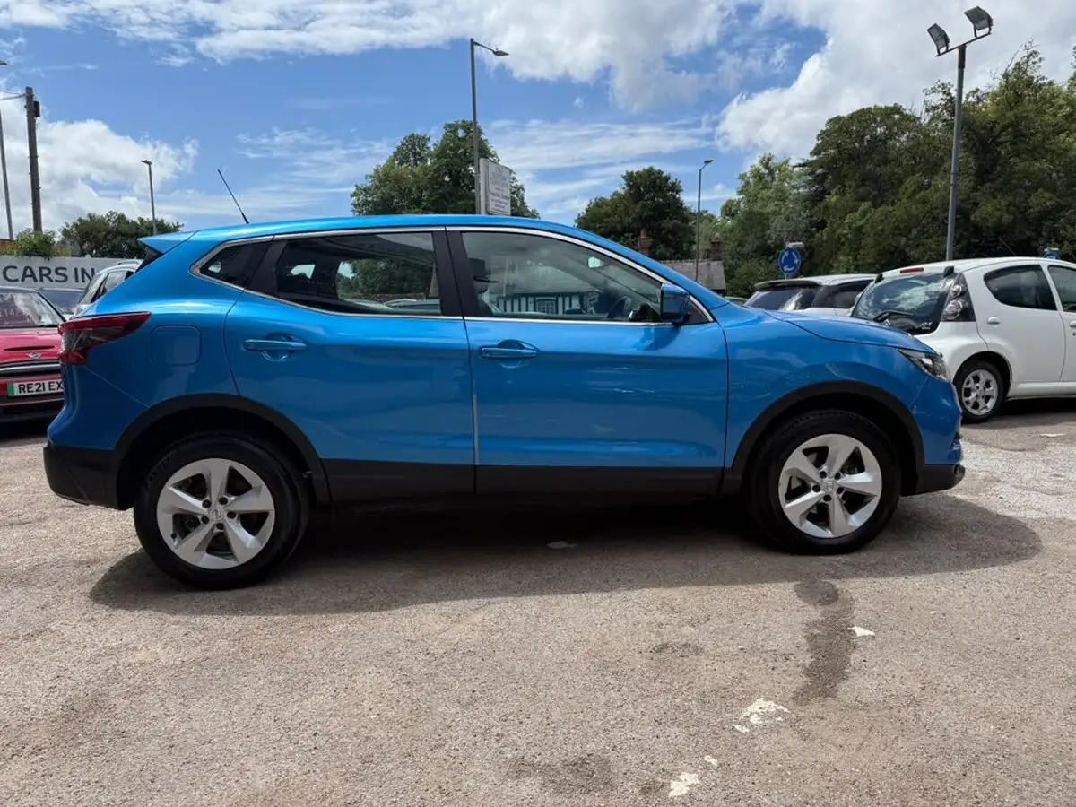 2018-nissan-qashqai-12-dig-t-acenta-big-11