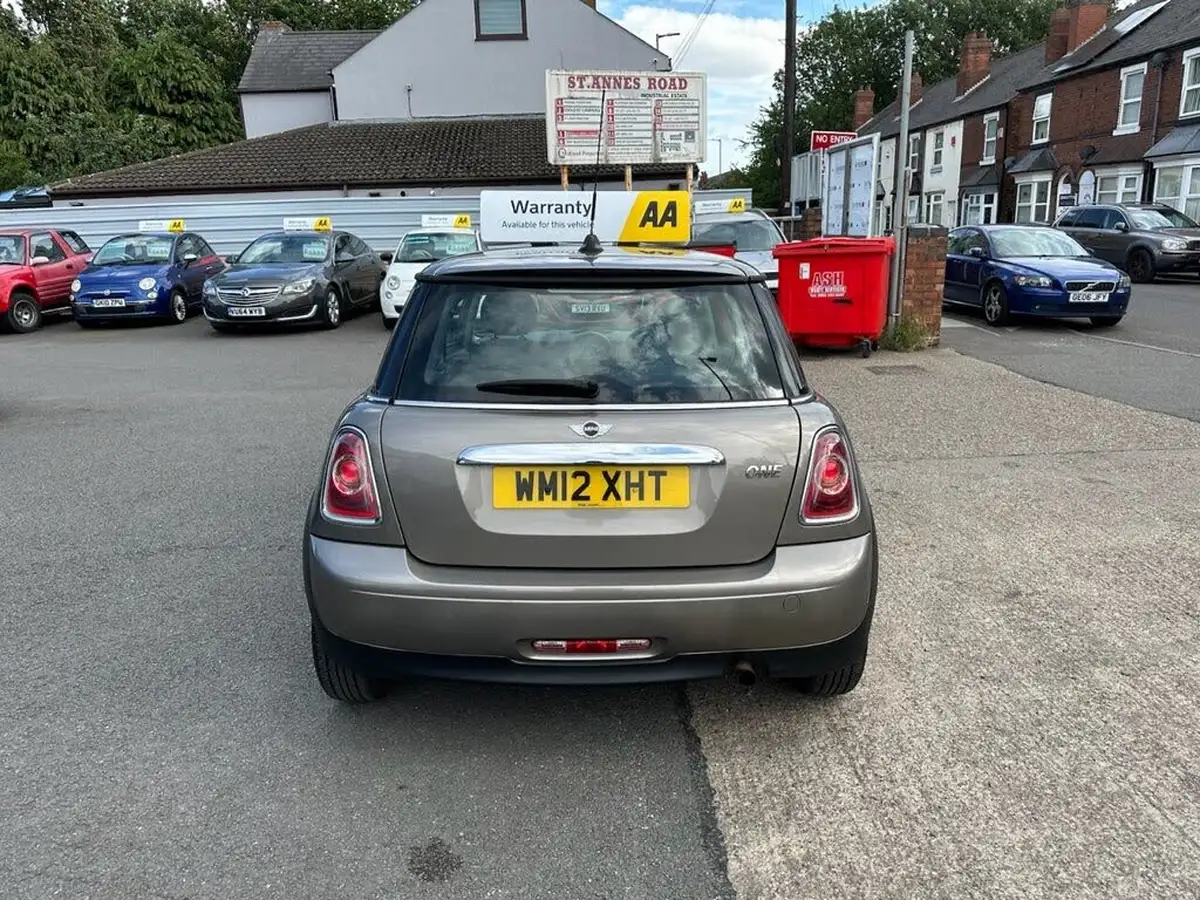 2012-mini-cooper-16-one-98bhp-hatchback-3d-auto-big-3