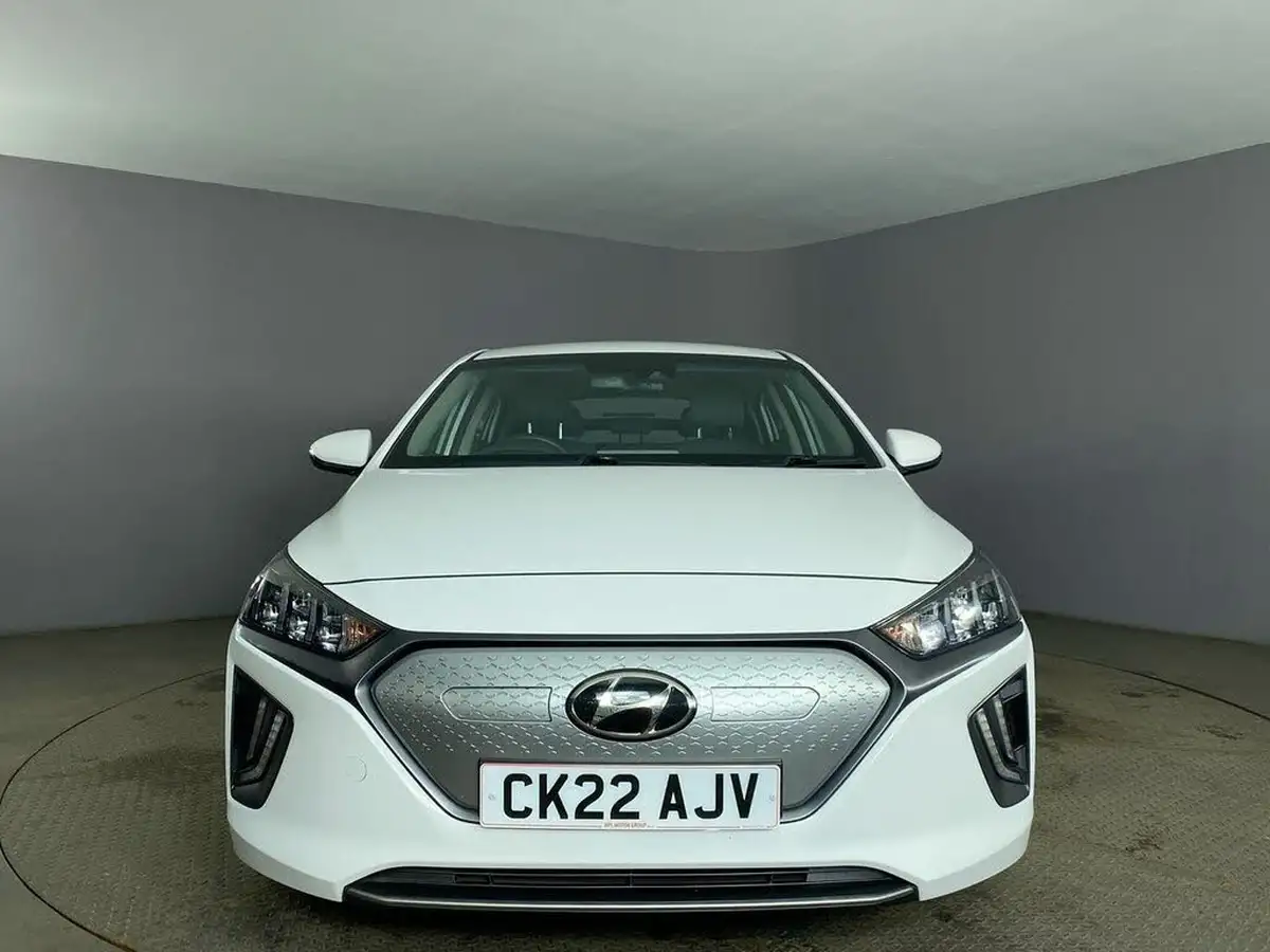 2022-hyundai-ioniq-e-premium-electric-big-2