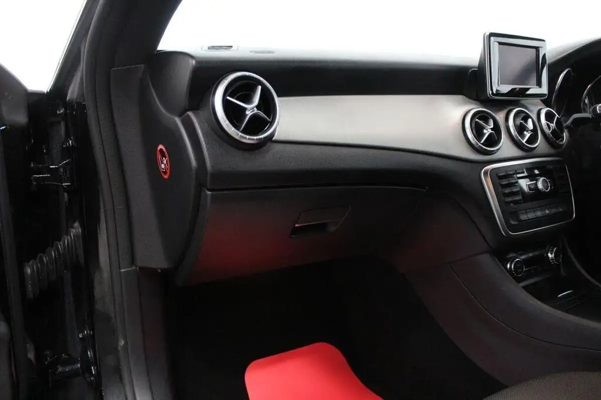 2013-mercedes-benz-cla-21td-cla-220-cdi-sport-21cdi-170bhp-big-30