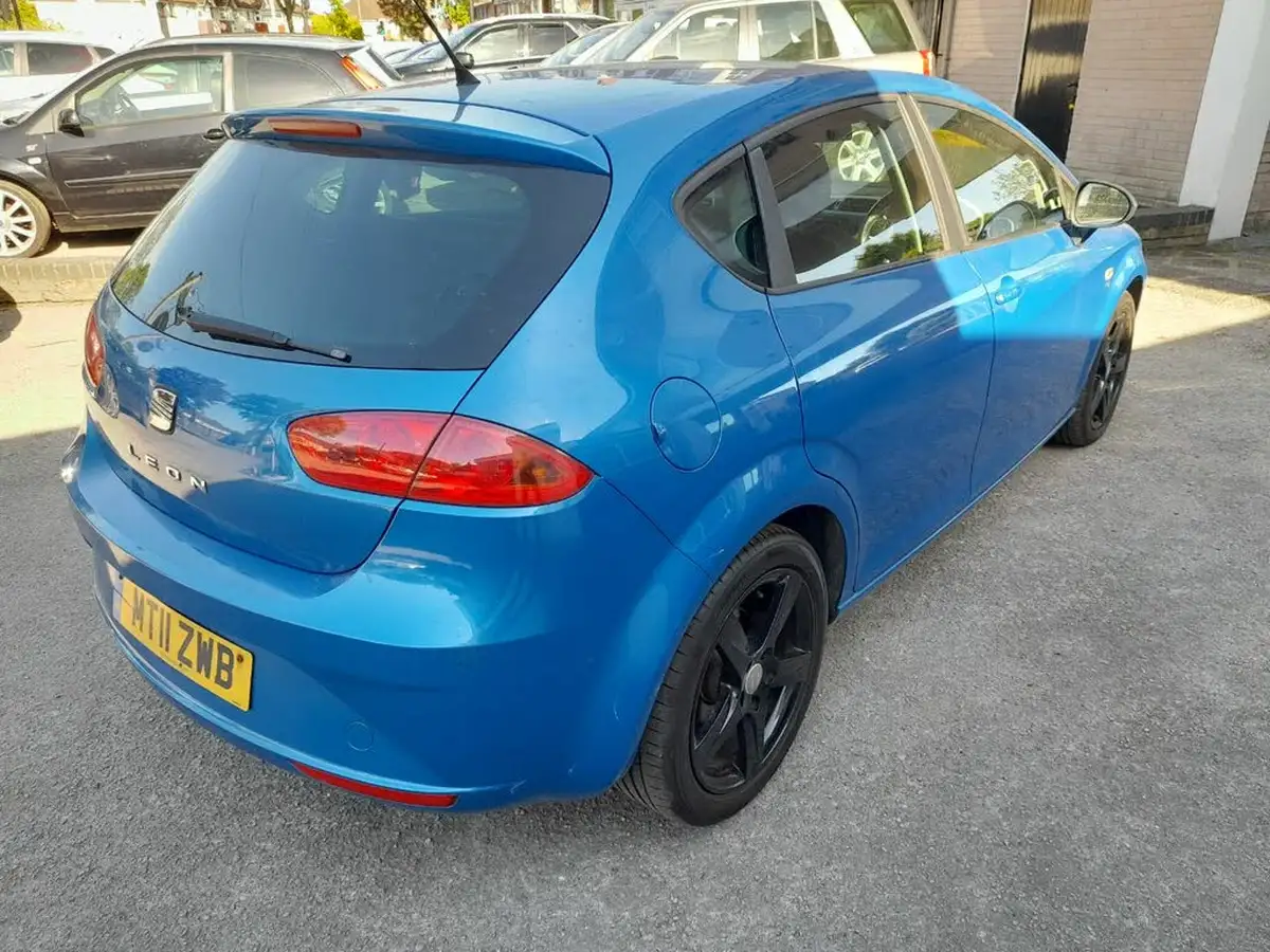 2011-seat-leon-14-sport-big-3
