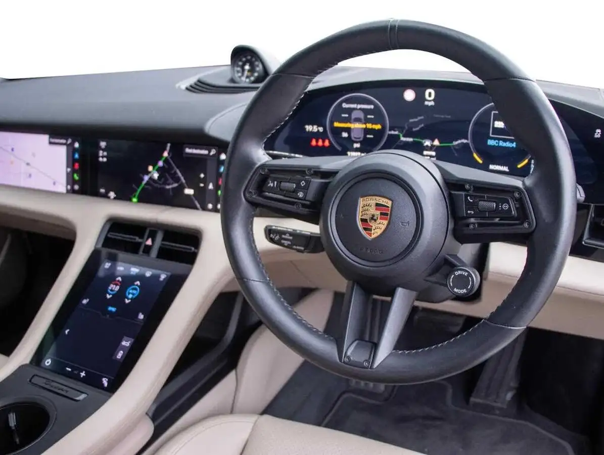 2023-porsche-taycan-e-4s-sport-turismo-571ps-performance-battery-plus-big-8