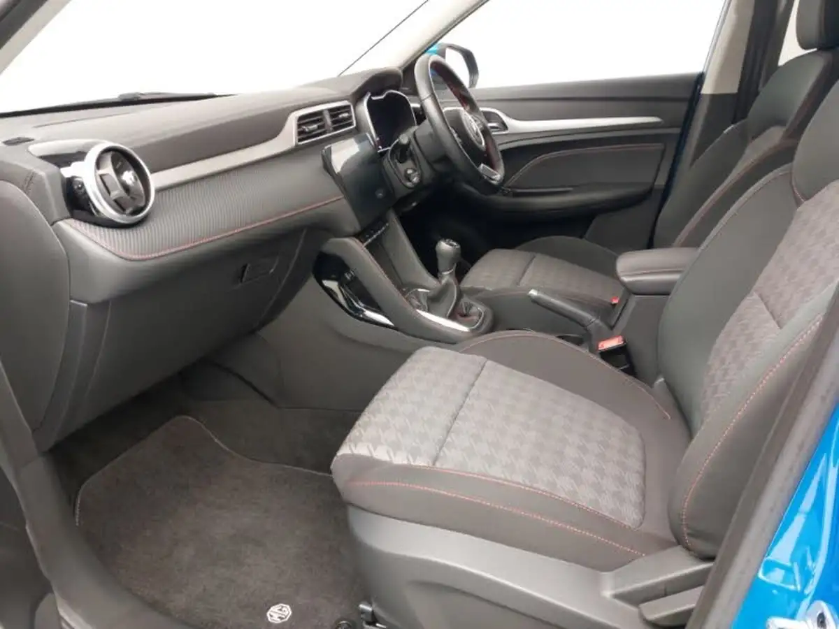 2022-mg-zs-suv-15-vti-tech-excite-big-4