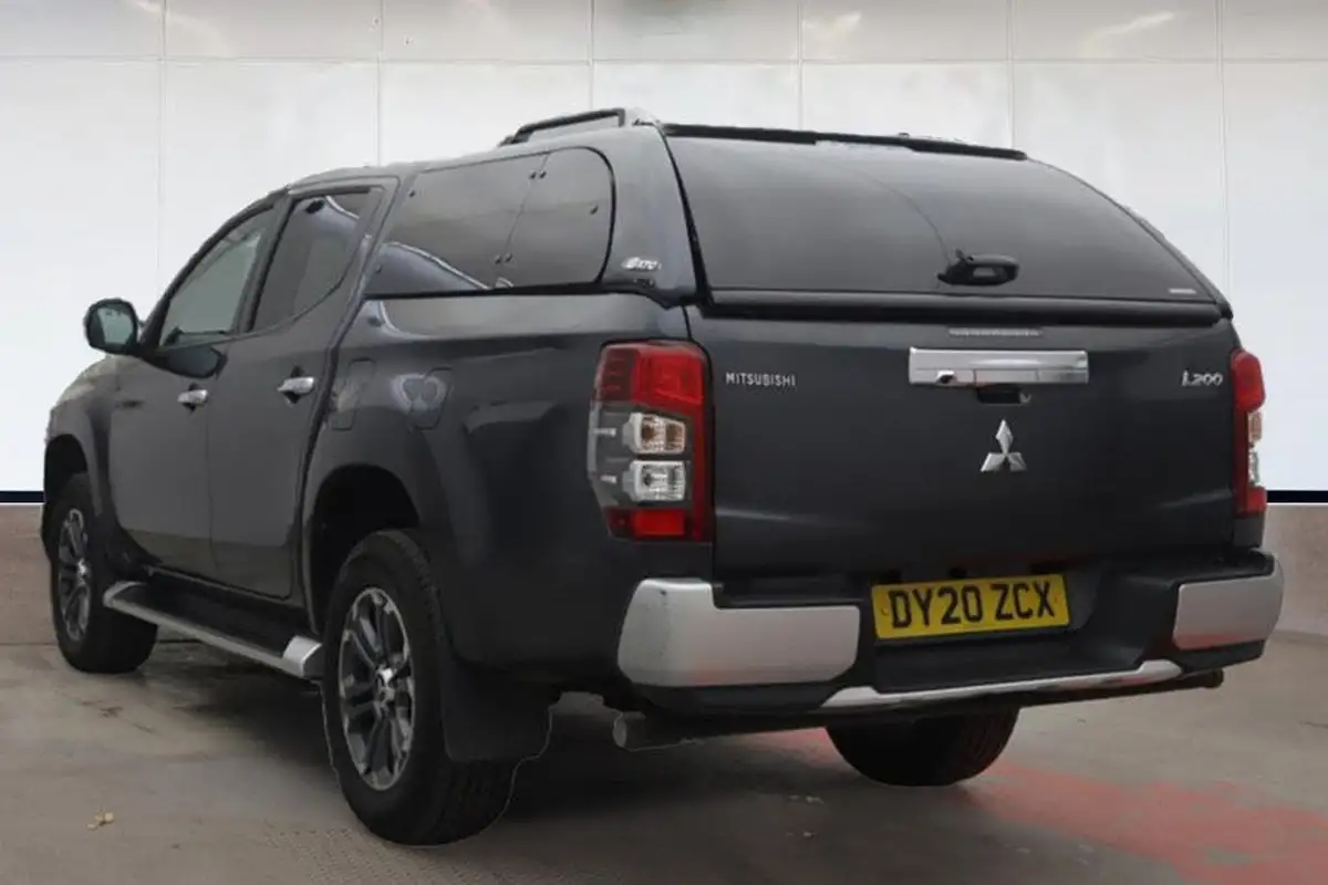 2020-mitsubishi-l200-22di-d-warrior-auto-big-3