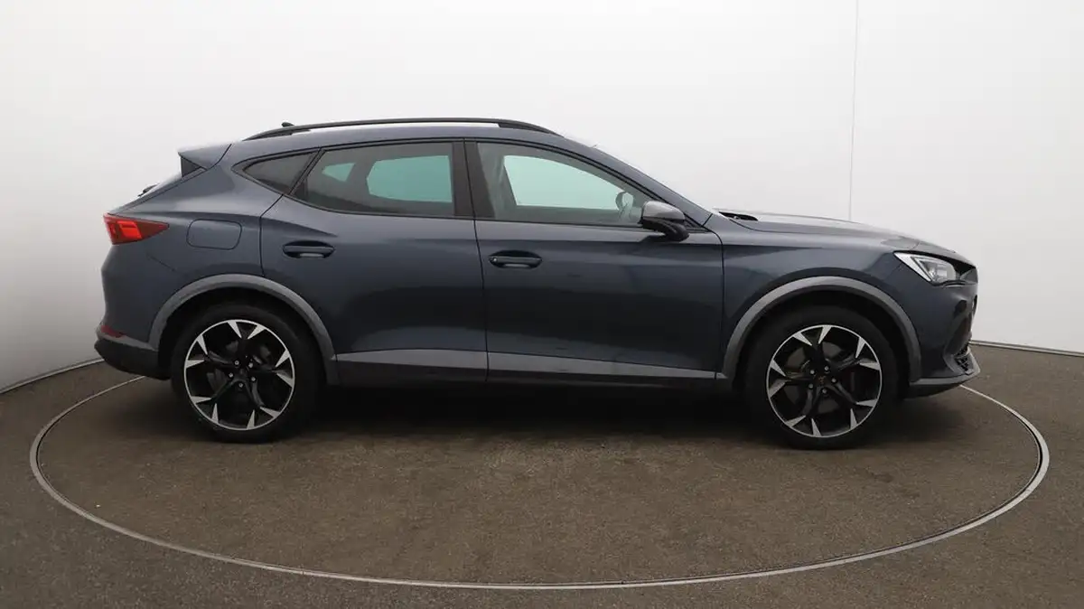 2022-cupra-formentor-14-e-hybrid-vz1-big-48