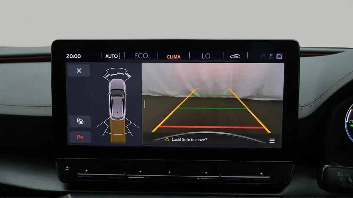 2022-cupra-formentor-14-e-hybrid-vz1-big-24