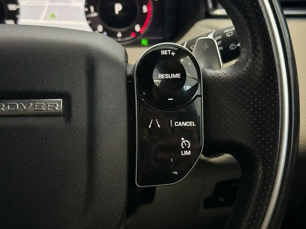 2018-land-rover-range-rover-velar-20-d180-r-dynamic-se-big-16