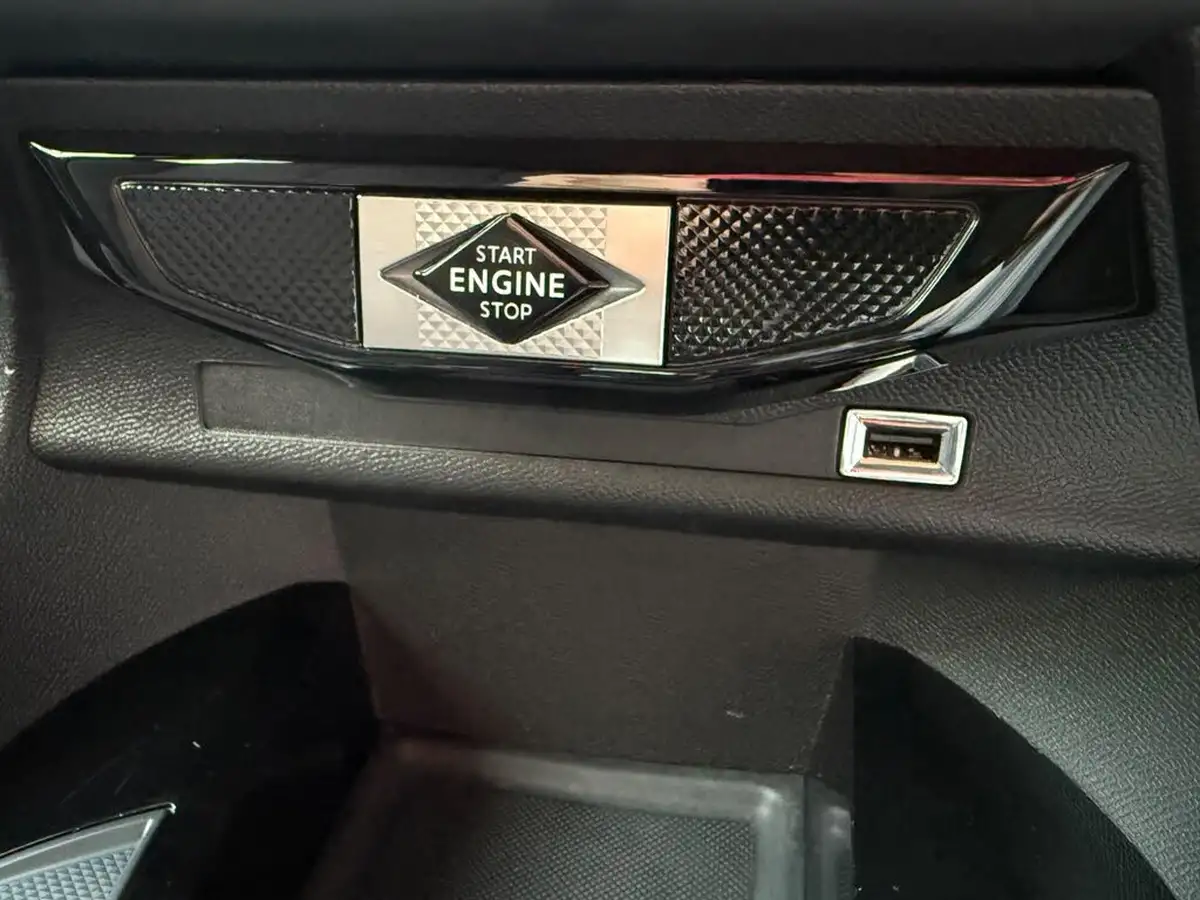 2019-ds-ds-3-crossback-12-puretech-performance-line-155ps-eat8-big-49