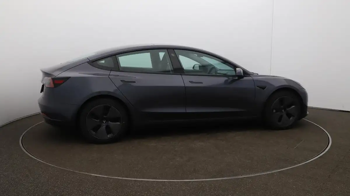2021-tesla-model-3-e-long-range-awd-big-50