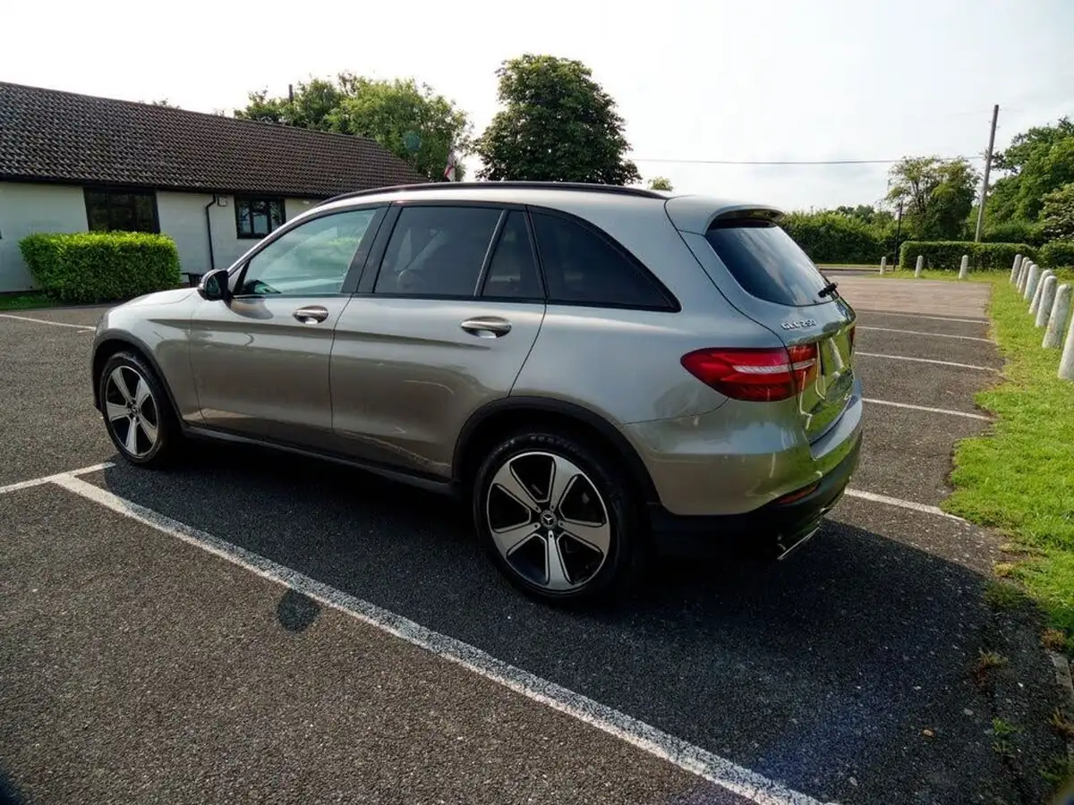 2019-mercedes-benz-glc-class-20-glc250-urban-edition-big-18