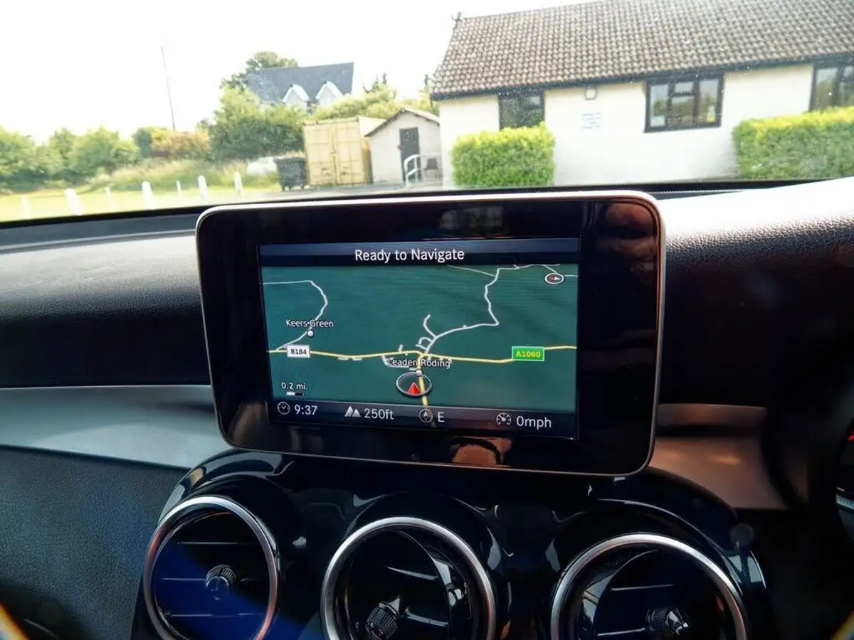 2019-mercedes-benz-glc-class-20-glc250-urban-edition-big-42