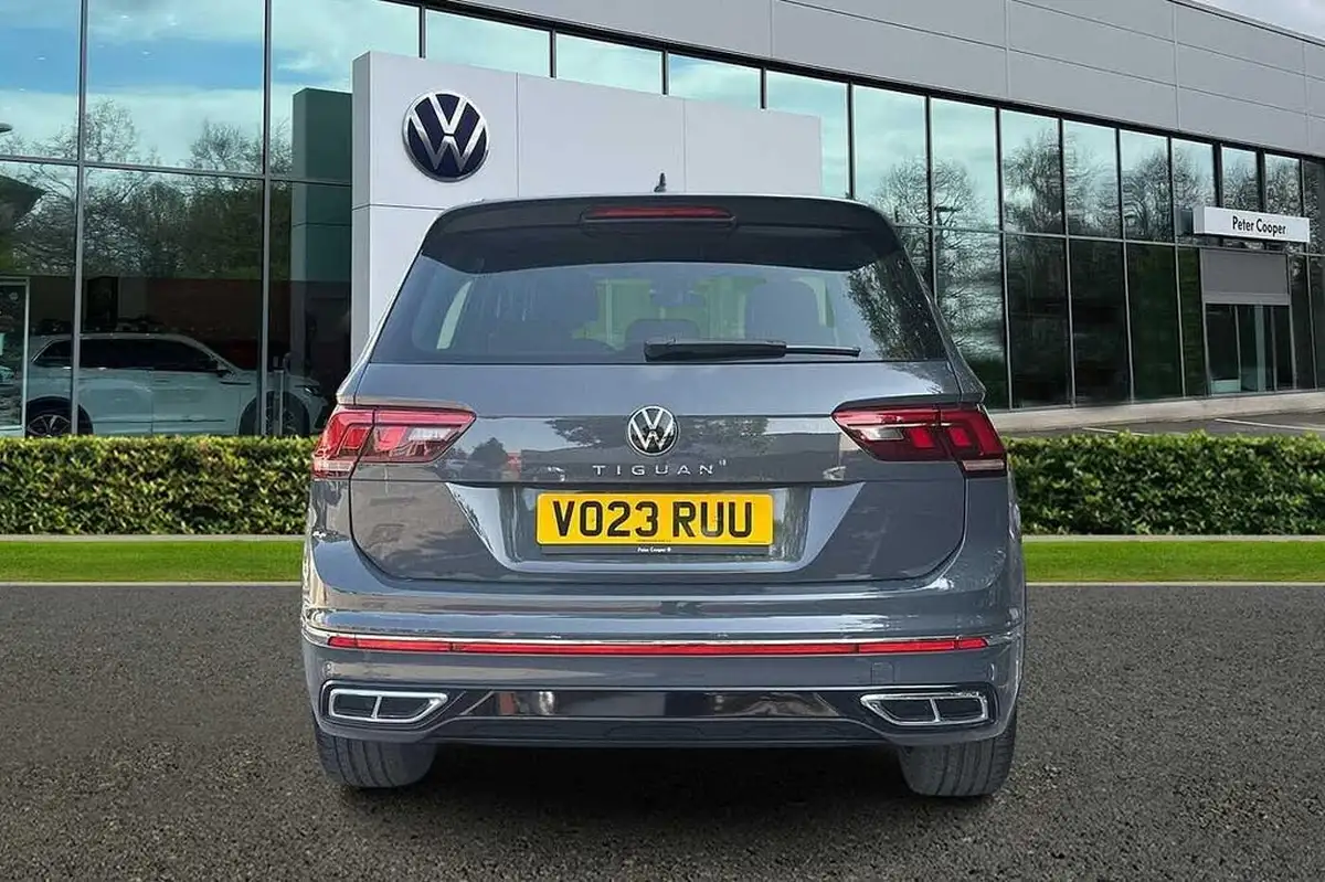 2023-volkswagen-tiguan-15-tsi-r-line-edition-big-8