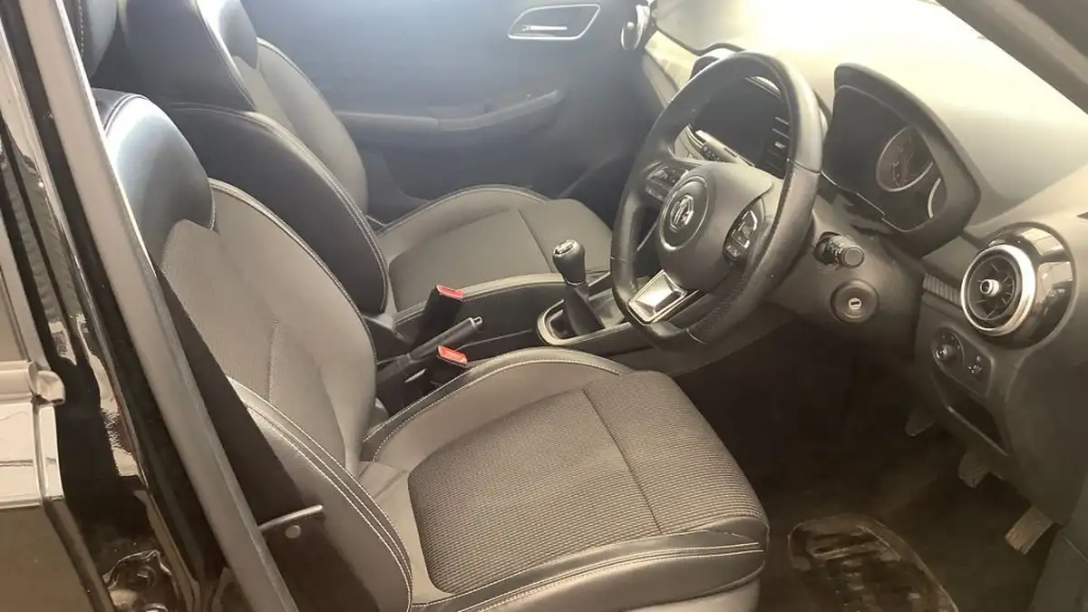 2022-mg-mg3-15-vti-tech-exclusive-nav-big-2