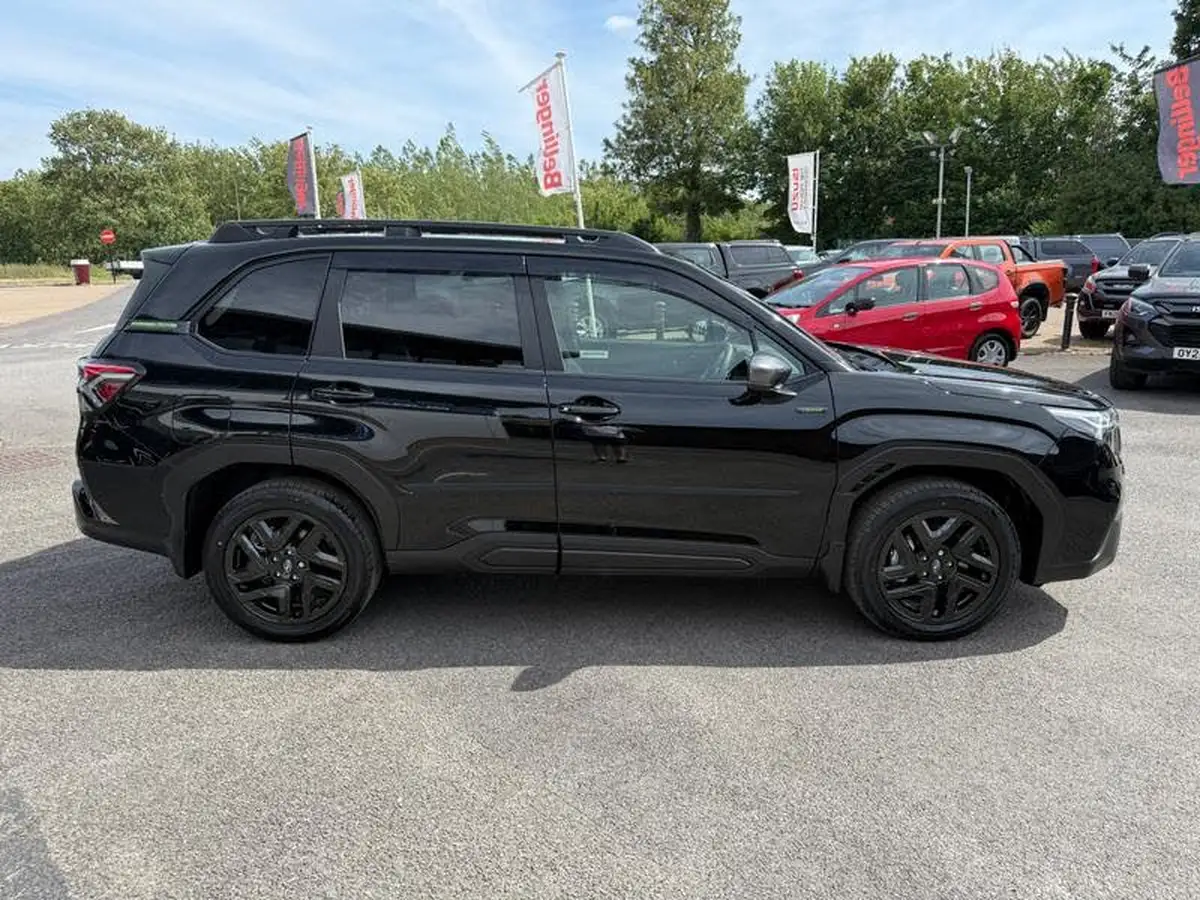 2025-subaru-forester-20-e-boxer-field-big-16