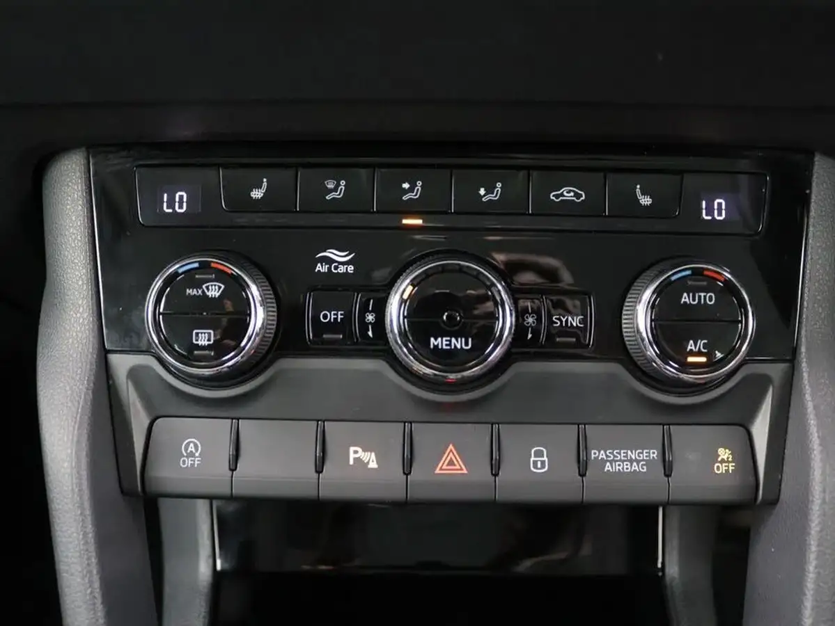 2021-skoda-karoq-15-tsi-se-l-big-16