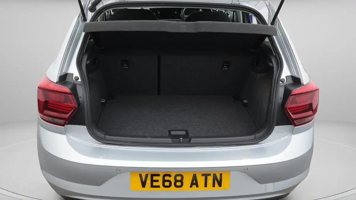 2018-volkswagen-polo-10-tsi-sel-115ps-5d-dsg-big-17