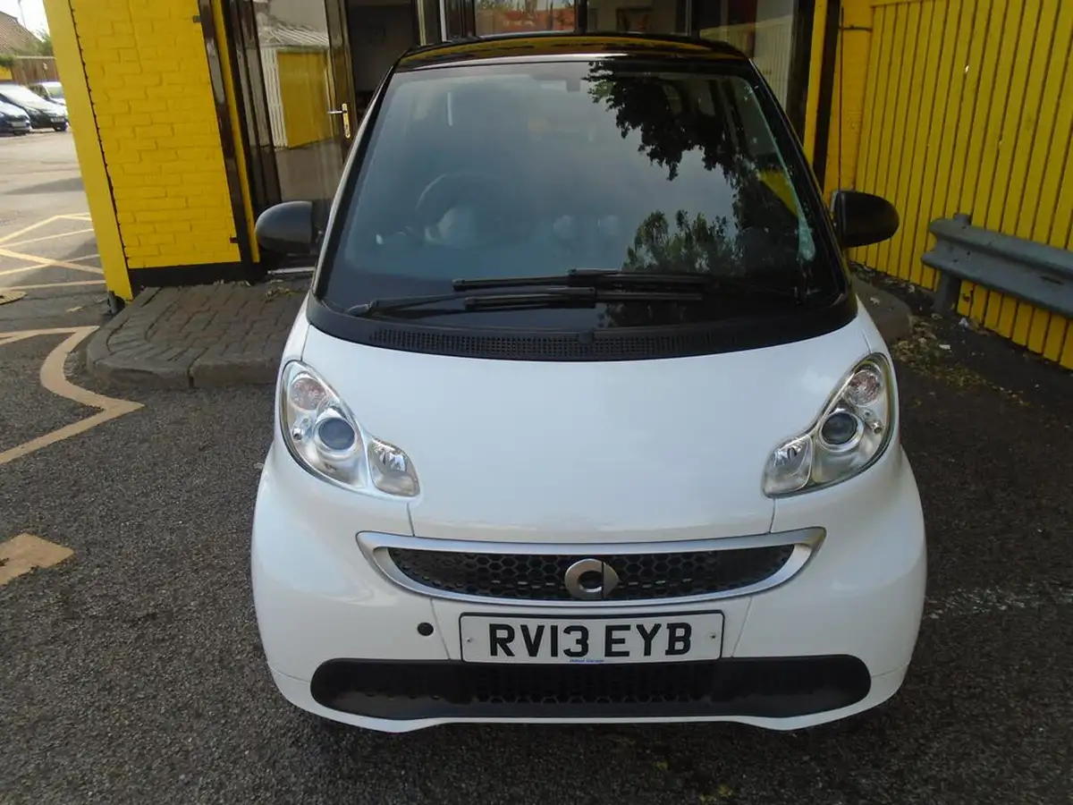 2013-smart-fortwo-10-passion-71bhp-coupe-big-2