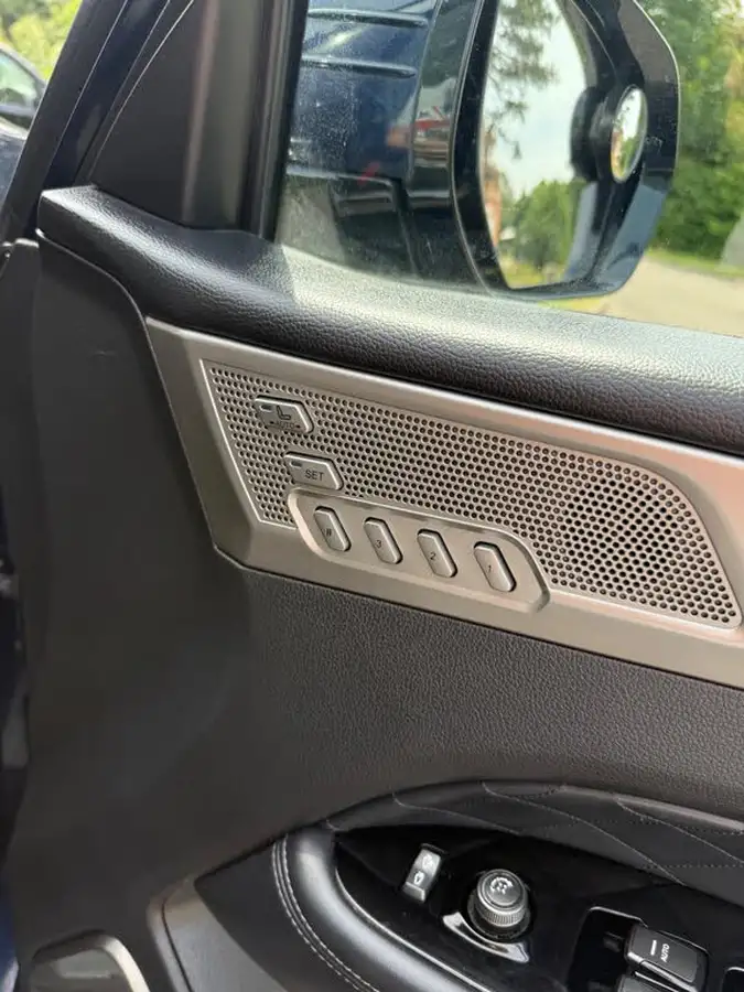 2018-kgm-ssangyong-rexton-22td-ultimate-big-29
