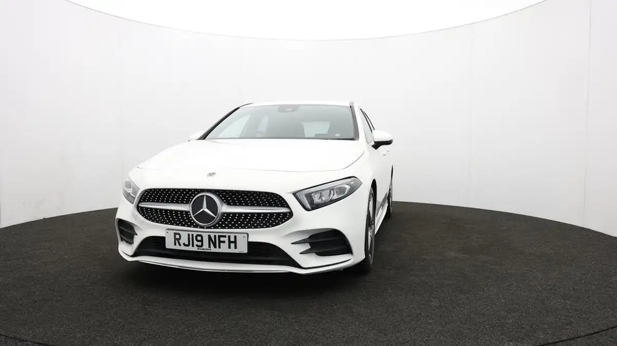 2019-mercedes-benz-a-class-20-a220-amg-line-hatchback-5d-big-59
