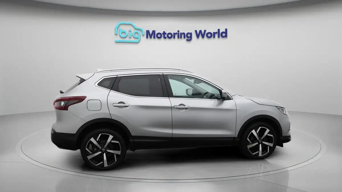 2021-nissan-qashqai-13-dig-t-n-motion-140ps-big-8