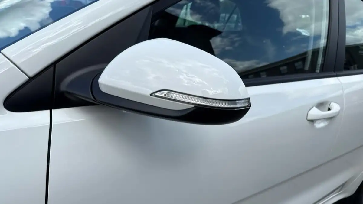 2022-kia-rio-10-t-gdi-2-big-16
