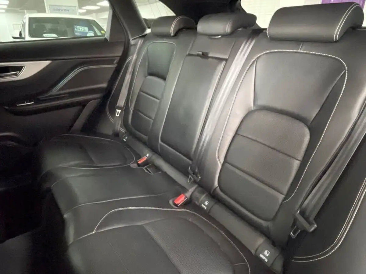2019-jaguar-f-pace-20-i4d-r-sport-180ps-auto-big-28