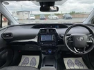 2019-toyota-prius-small-28
