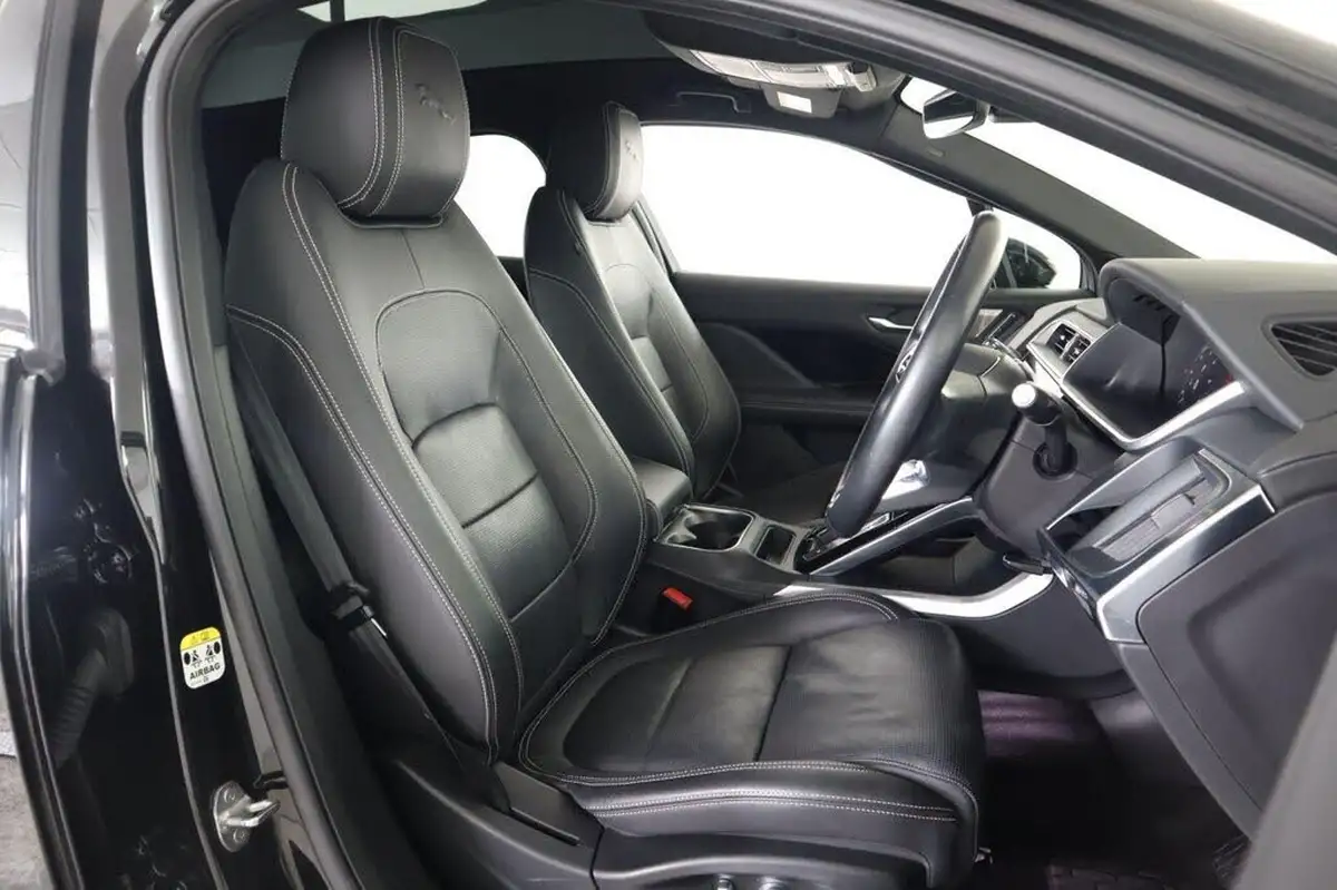 2022-jaguar-i-pace-ev400-hse-black-big-13