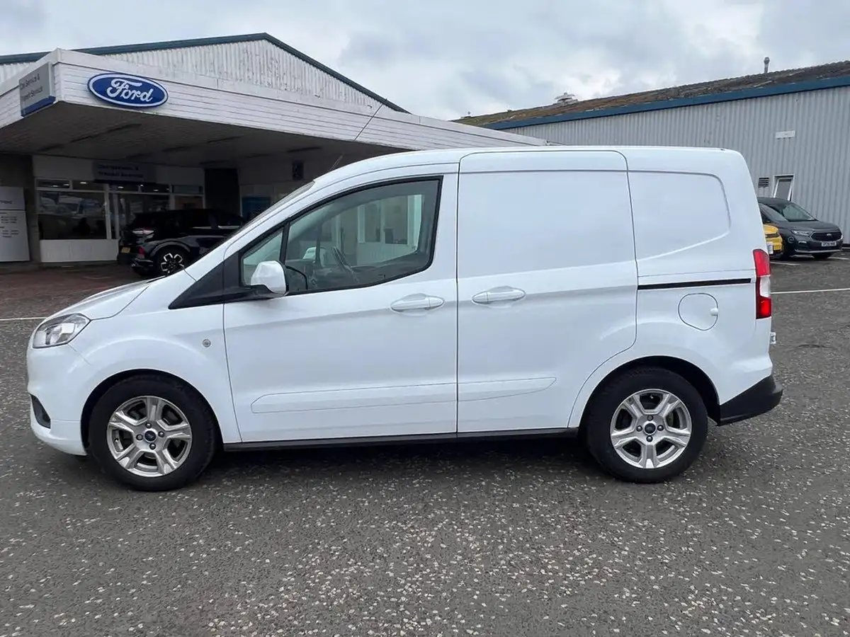 2022-ford-transit-courier-10t-limited-ecoboost-big-11