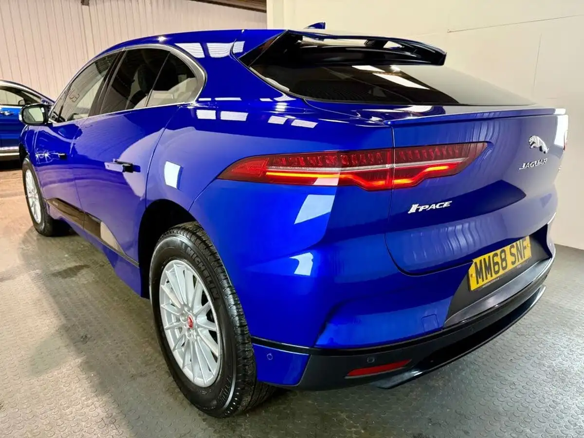 2019-jaguar-i-pace-ev400-s-big-4