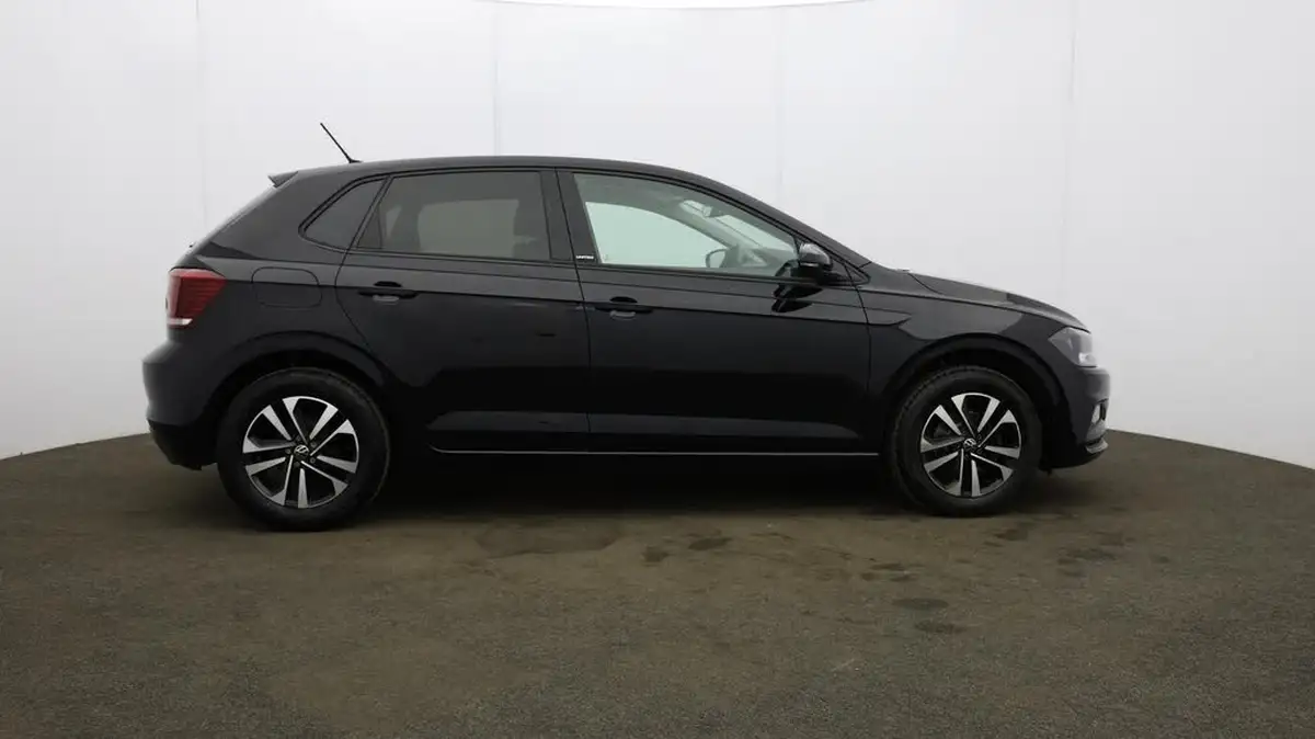 2021-volkswagen-polo-10-united-big-45
