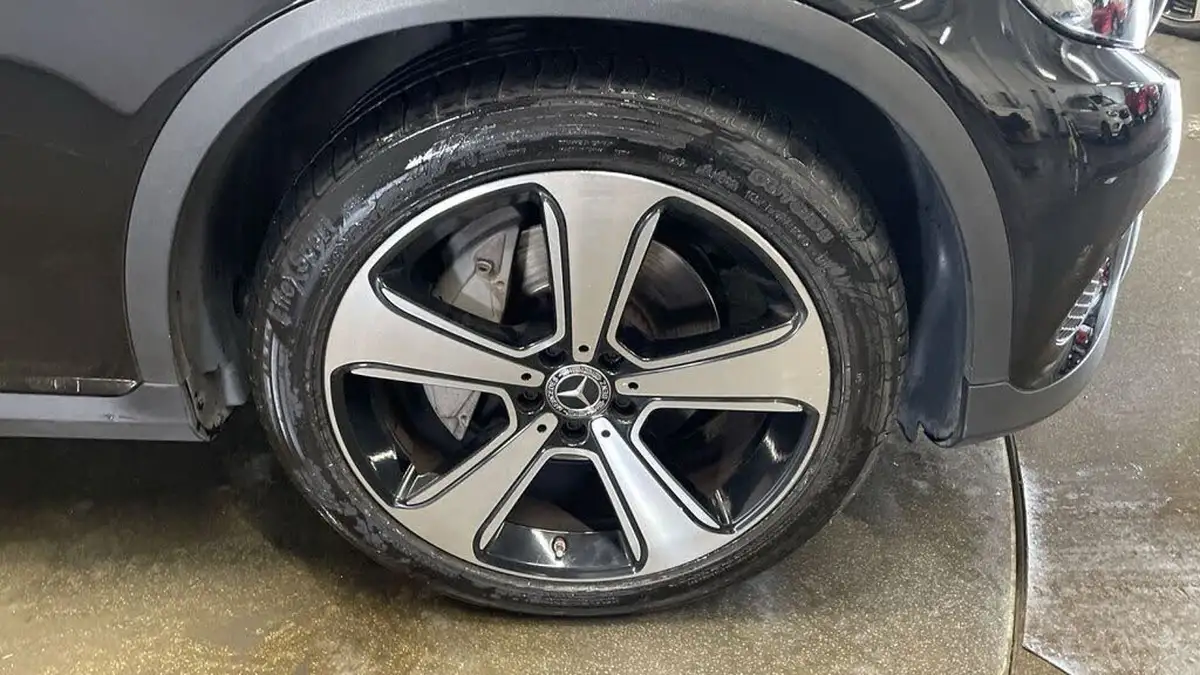 2019-mercedes-benz-glc-class-21d-glc220d-urban-edition-big-11