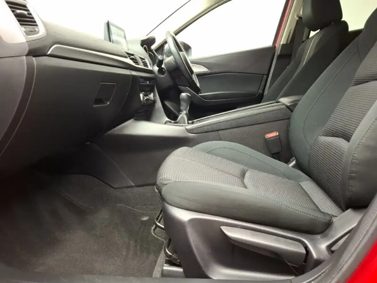 2018-mazda-mazda3-20-sport-black-big-4