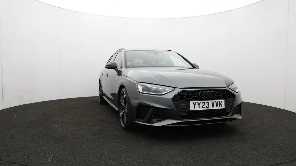 2023-audi-a4-avant-20-35-tdi-black-edition-big-50