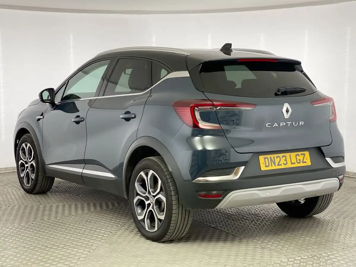 2023-renault-captur-10-tce-techno-big-4