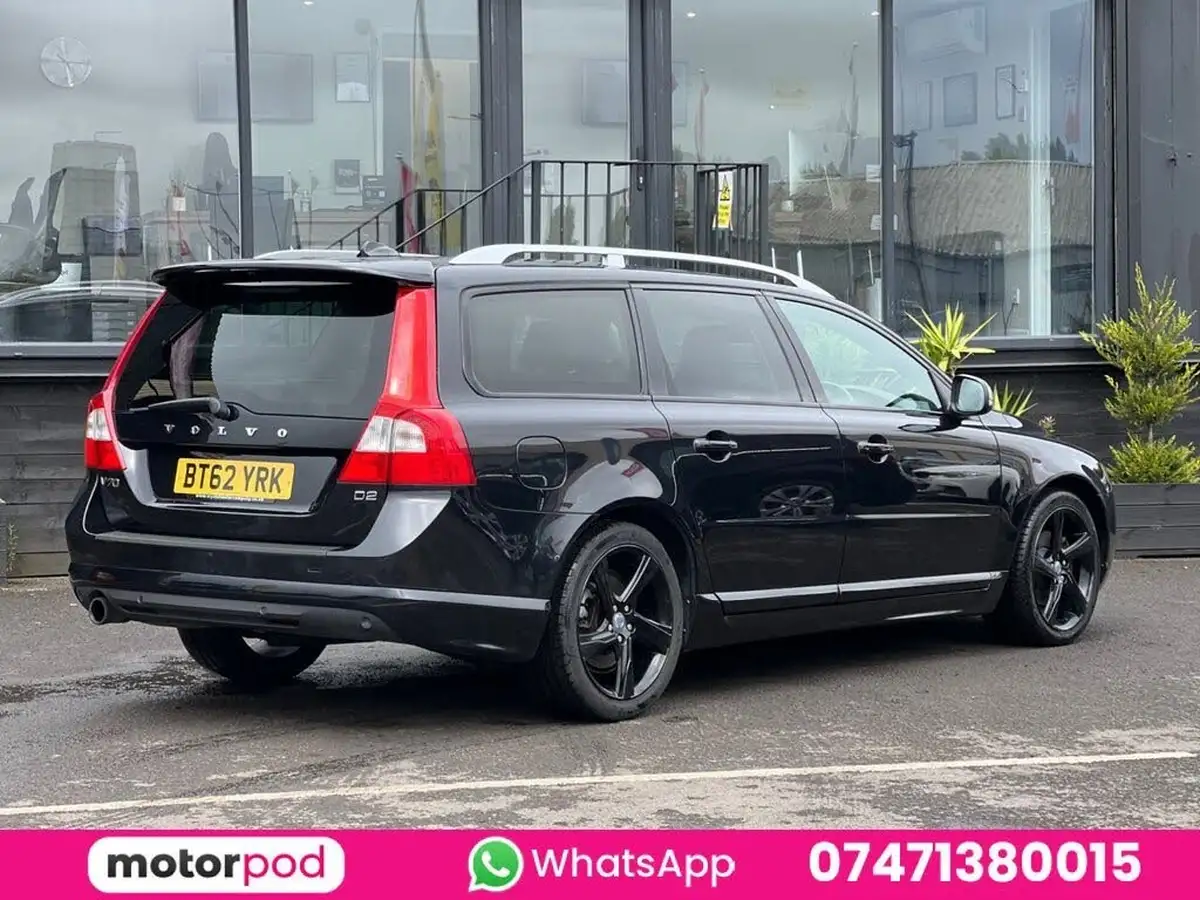 2013-volvo-v70-16td-d2-r-design-big-4