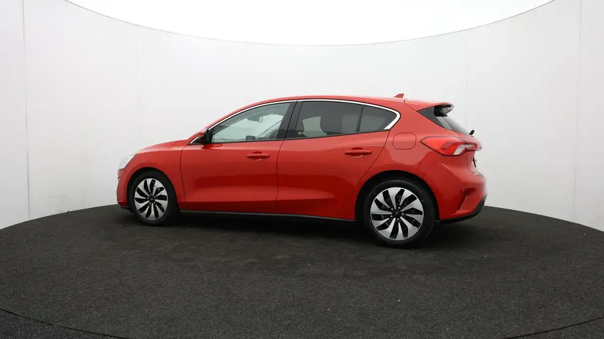 2018-ford-focus-10t-zetec-125ps-hatchback-big-72