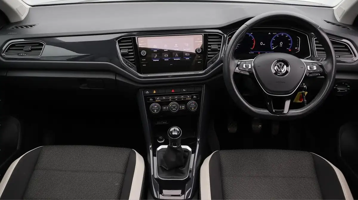 2019-volkswagen-t-roc-15-tsi-se-big-13