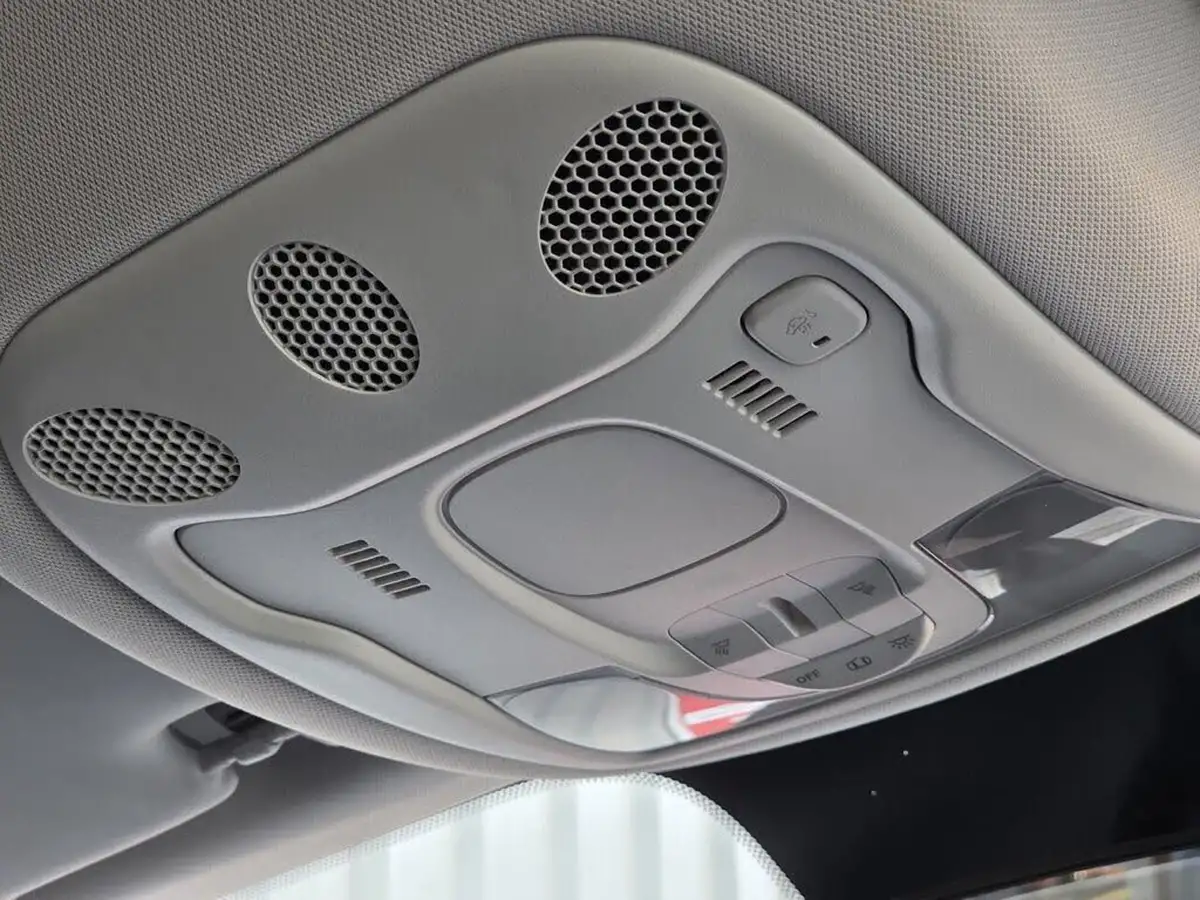 2016-jeep-renegade-14-multiair-ii-longitude-big-16