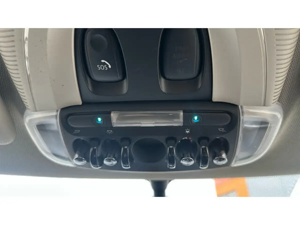 2021-mini-cooper-15-cooper-classic-hatchback-3d-big-34