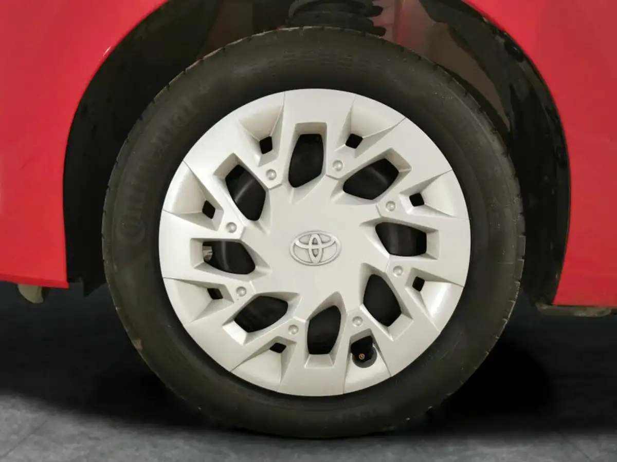 2021-toyota-aygo-10-vvt-i-x-play-tss-big-26
