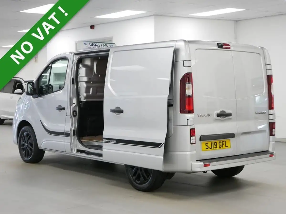 2019-renault-trafic-16dci-sl27-120-premier-edition-panel-big-21