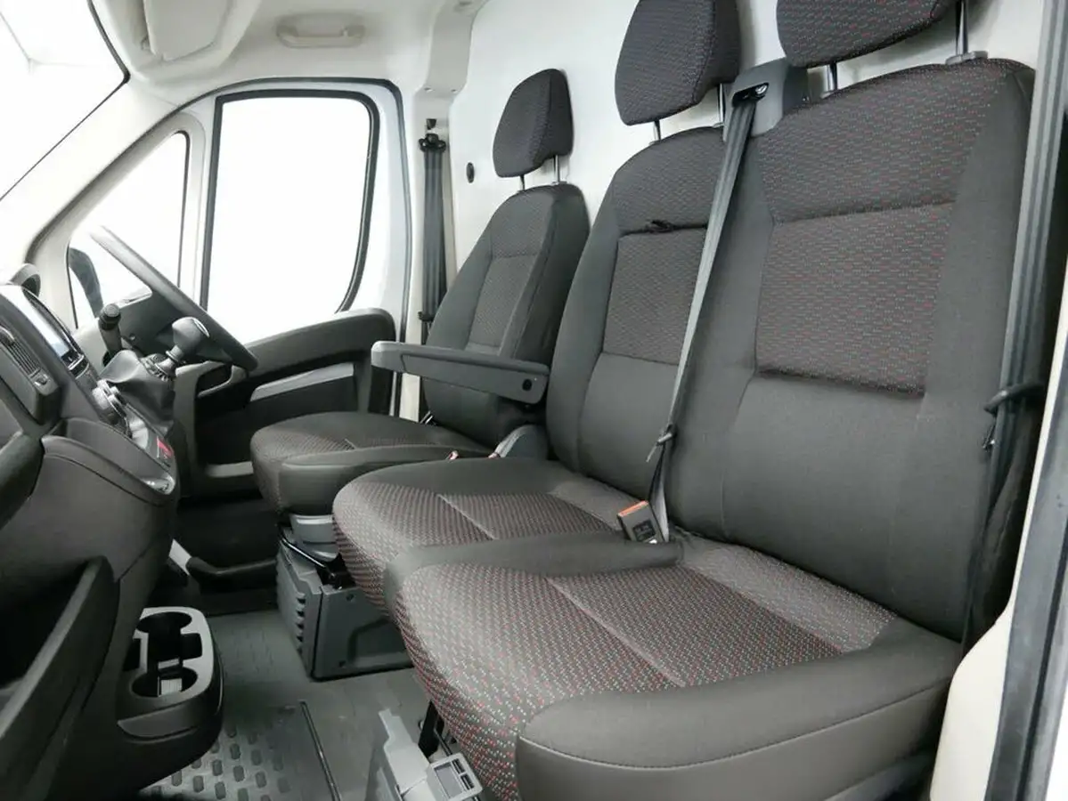 2023-citroen-relay-22bluehdi-35-l3h2-enterprise-edition-panel-big-3