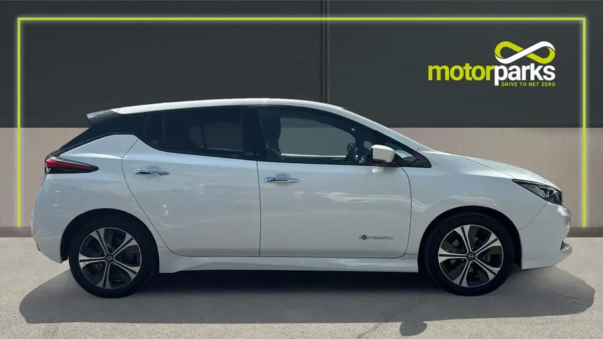 2020-nissan-leaf-e-tekna-big-1