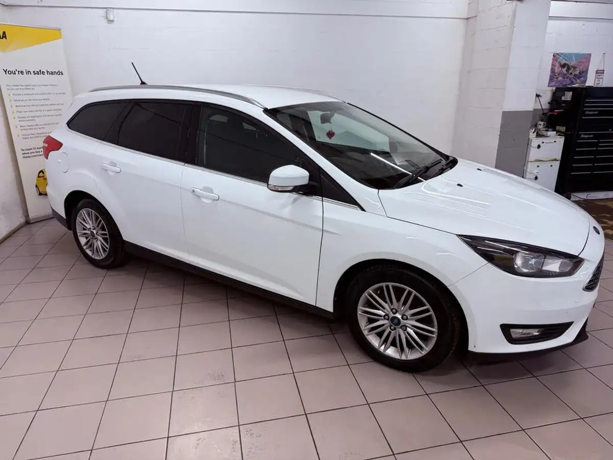 2017-ford-focus-15tdci-zetec-edition-120ps-estate-big-1