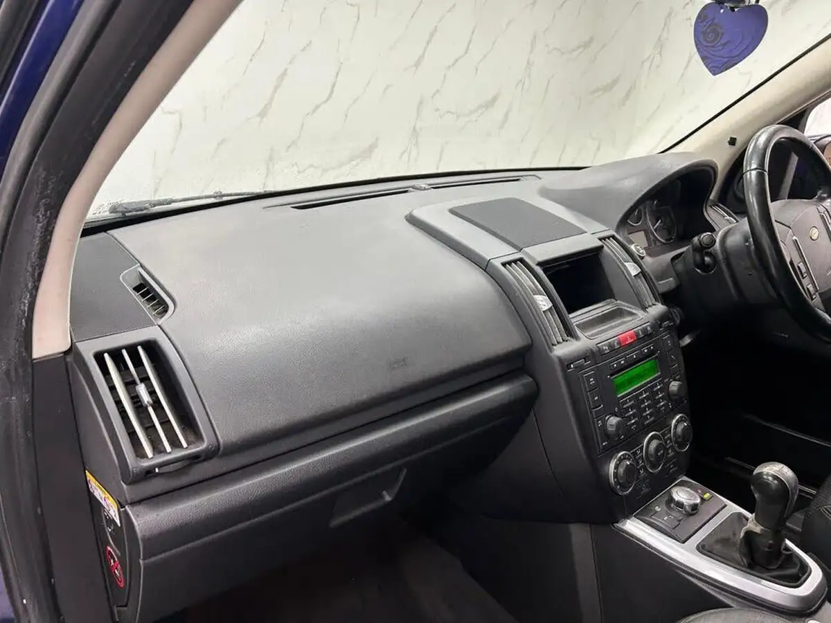 2010-land-rover-freelander-2-22td4e-gs-big-12