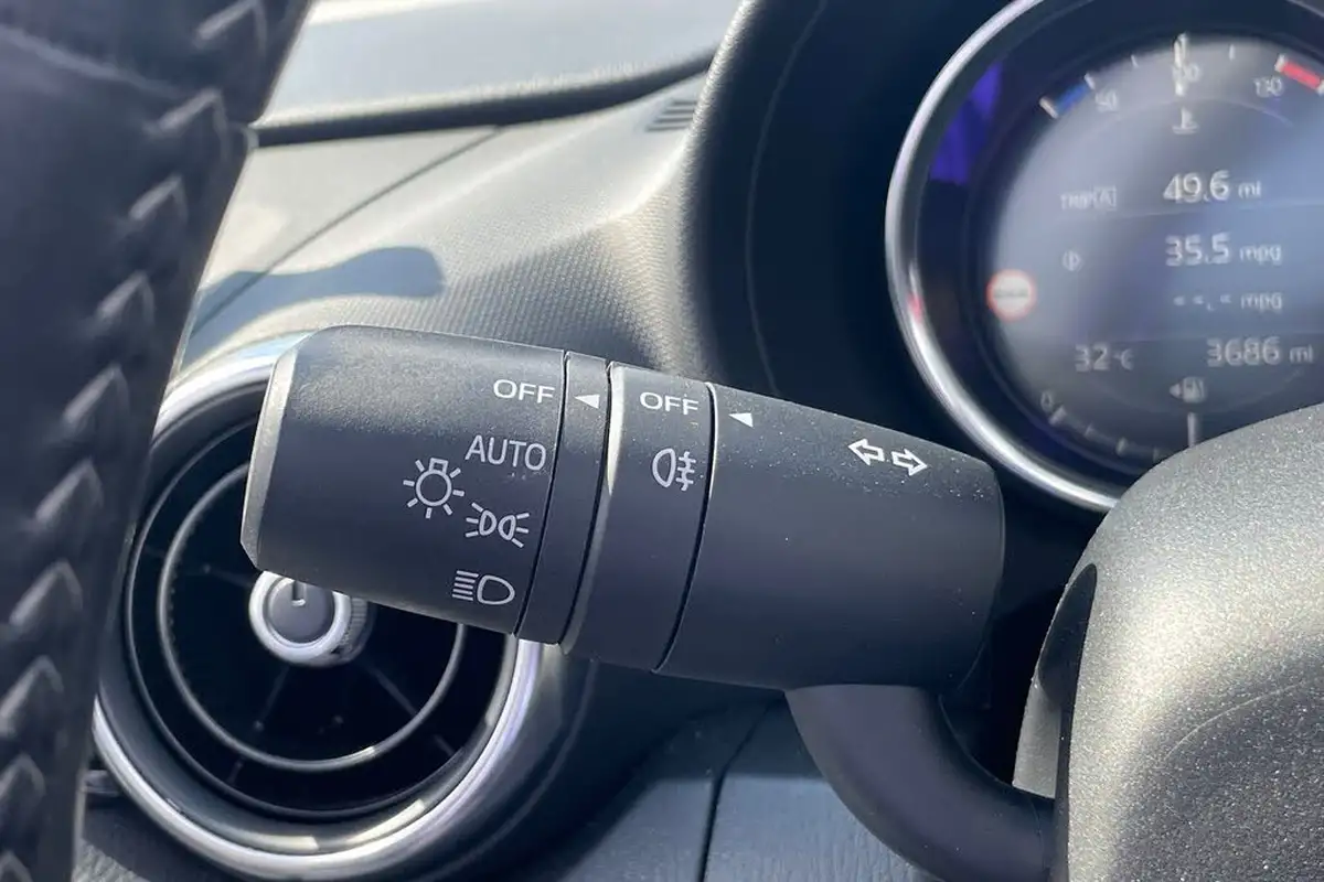 2021-mazda-mx-5-15-sport-convertible-big-25