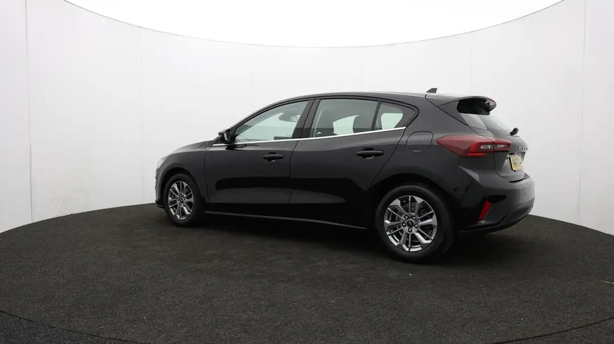 2023-ford-focus-10t-titanium-125ps-hatchback-big-74