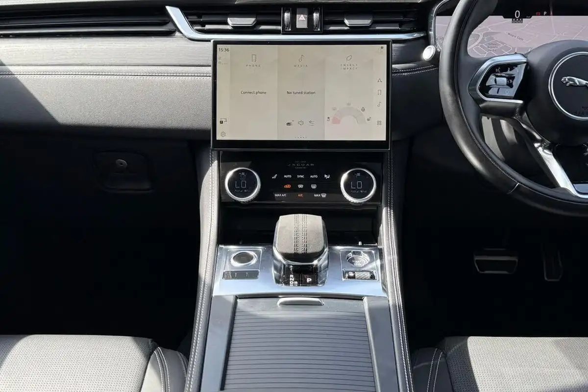 2023-jaguar-f-pace-30-d300-r-dynamic-hse-black-big-14